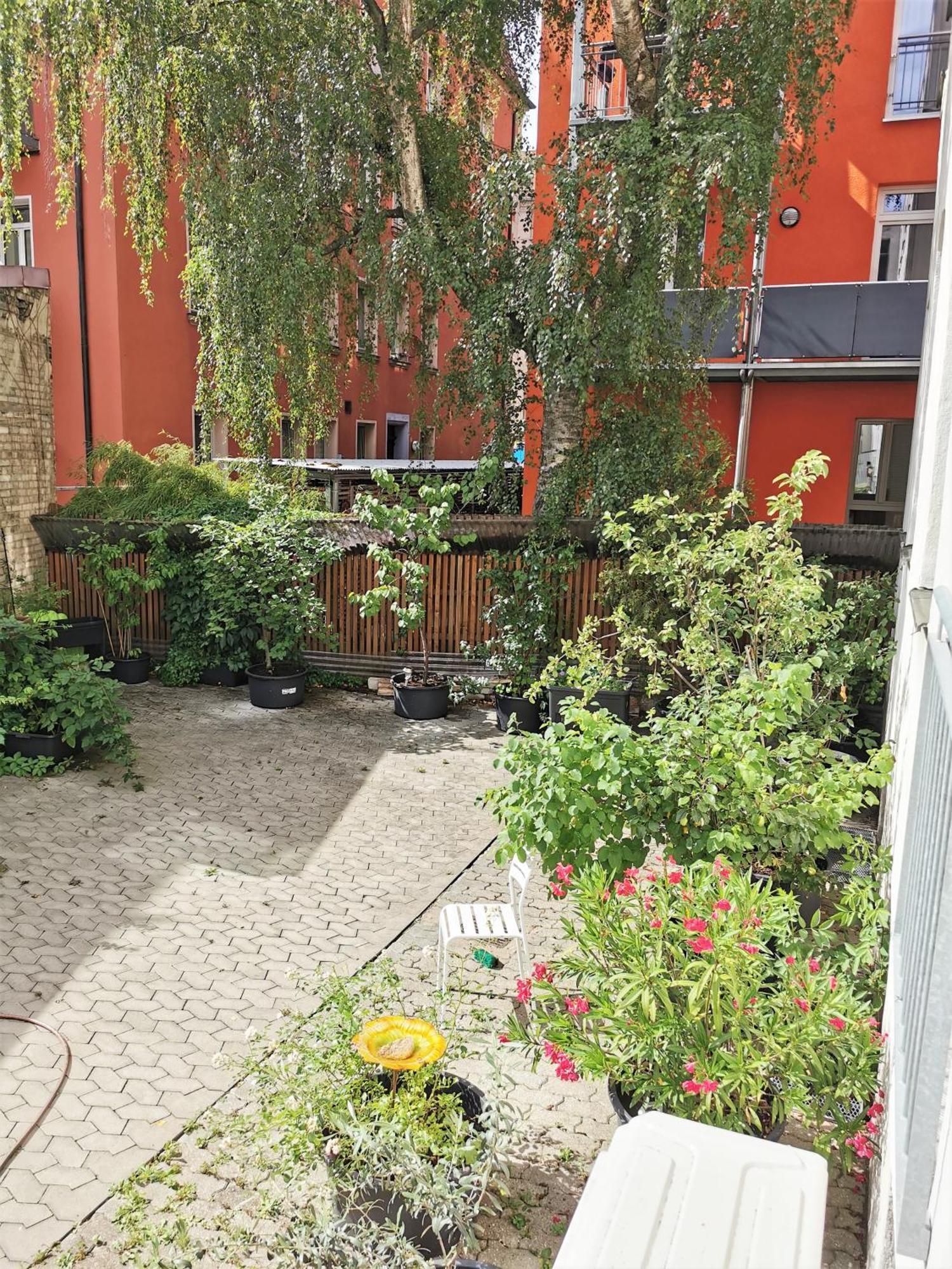 Apartment Homestay Nuernberg *